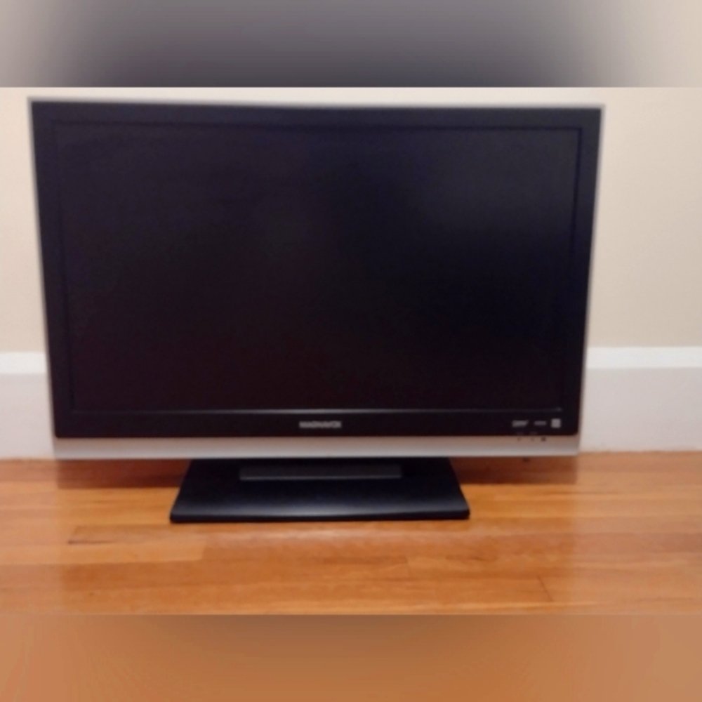 Black/Silver 30 inch Magnavox flat screen